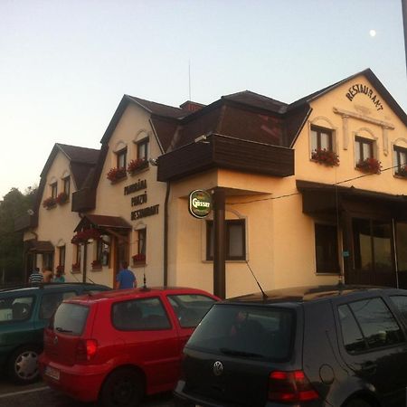 Panorama Panzio Bed & Breakfast Tatabanya Bagian luar foto