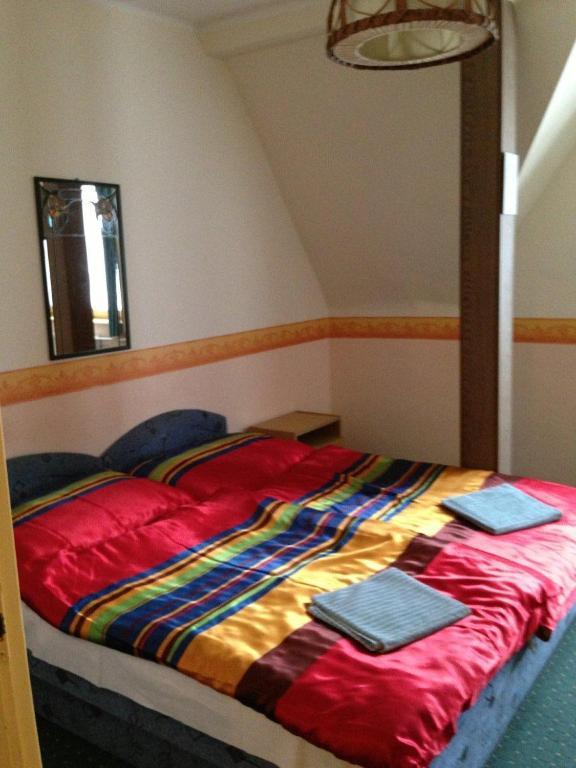 Panorama Panzio Bed & Breakfast Tatabanya Ruang foto